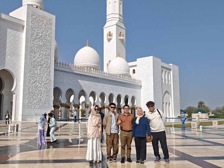 Haorun Medical သည် ဒေသတွင်း ယဉ်ကျေးမှုနှင့် စျေးကွက်အခွင့်အလမ်းများကို ရှာဖွေရန် ဒူဘိုင်းသို့ ခရီးထွက်သည်။